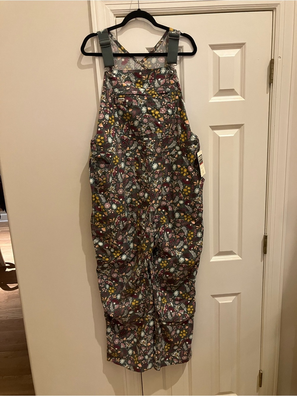 NWT Duluth Retired Fir Moth Floral Heirloom Gardening Overalls (XL 29” inseam) - Picture 2 of 10